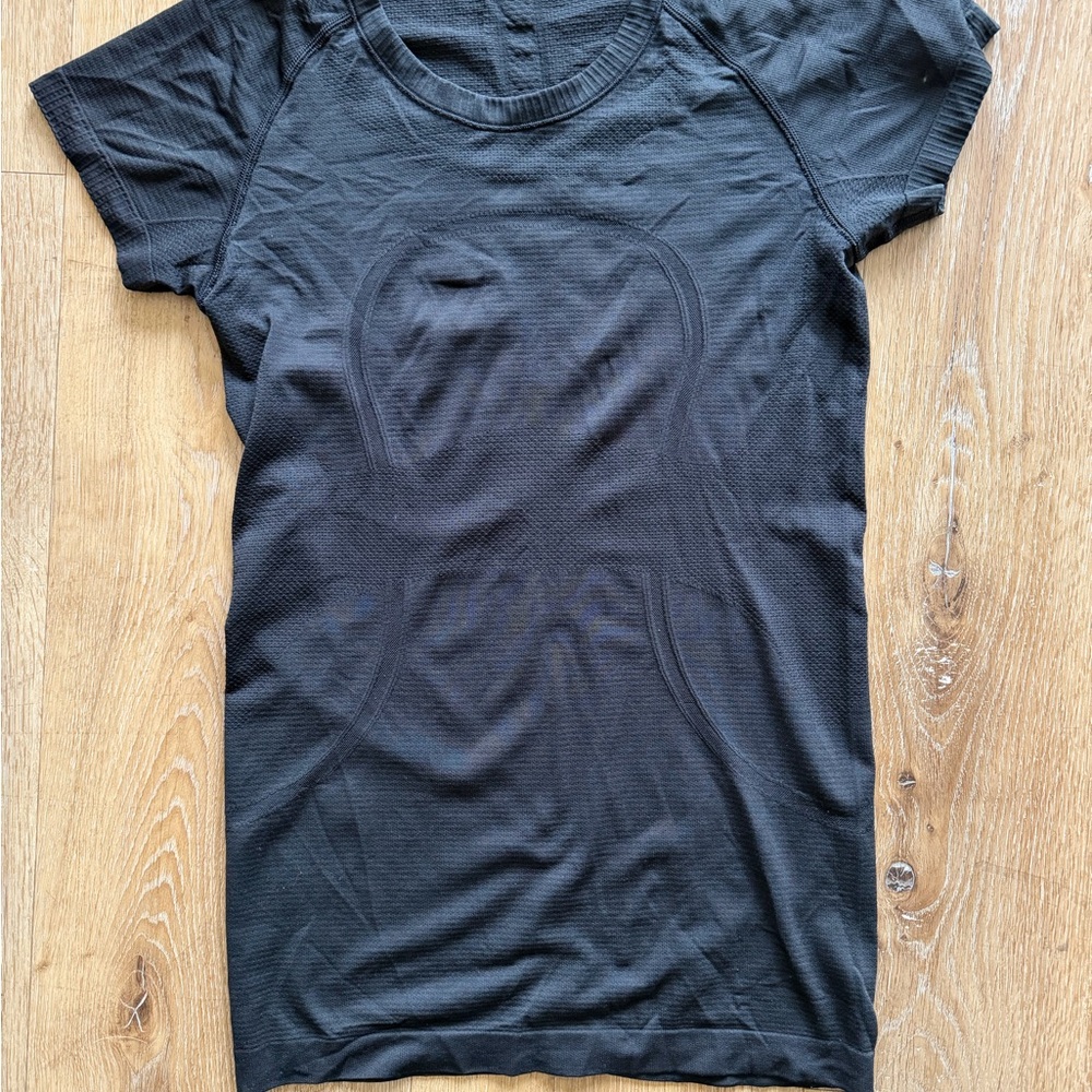 Women's lululemon Black Athletic Top